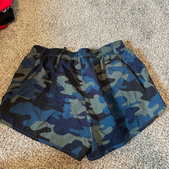 Running shorts bundle size small! - Picture 16 of 16